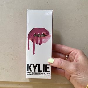 Kylie cosmetics Posie K matte liquid lipstick & lip liner duo